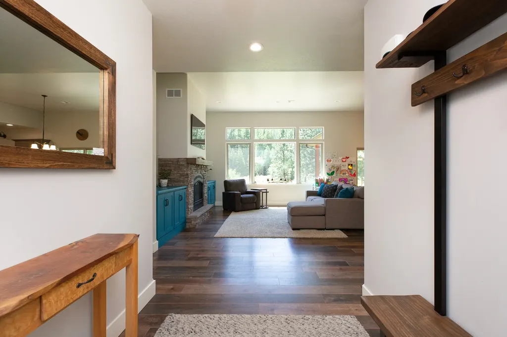 1117 Reardon Lane Alberton MT 59820