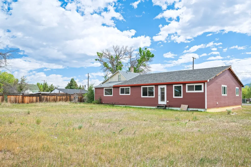 117 S Cleveland Street Boulder MT 59632