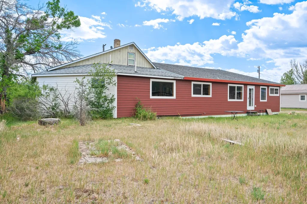 117 S Cleveland Street Boulder MT 59632