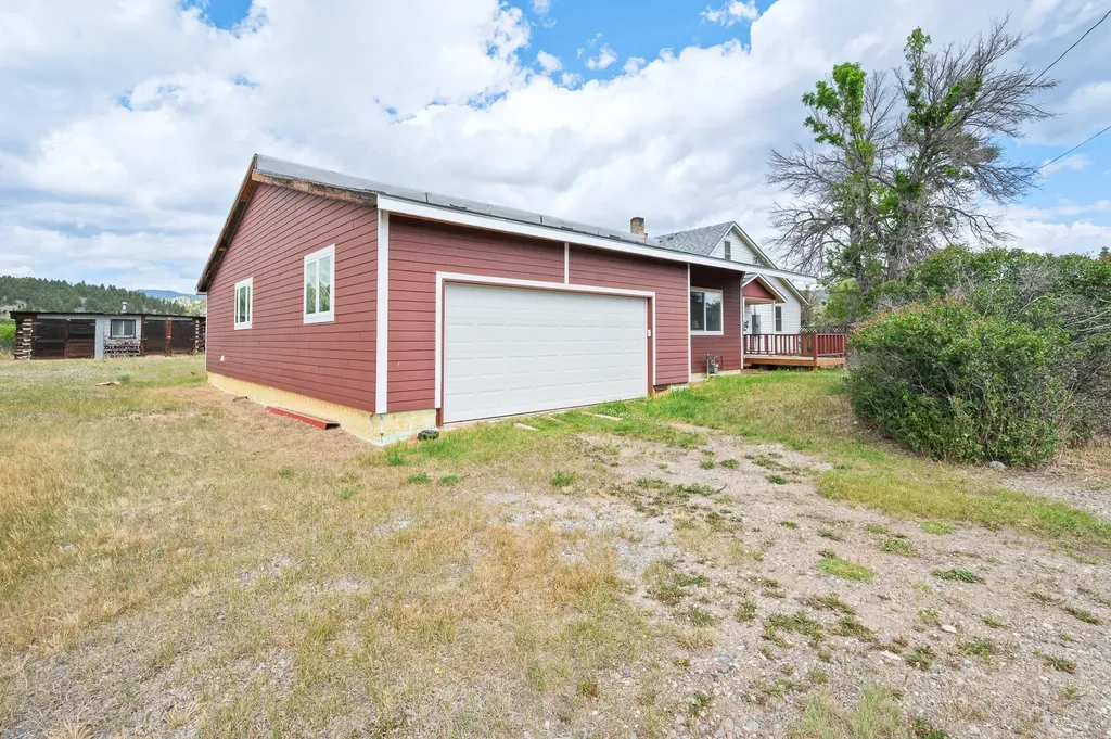 117 S Cleveland Street Boulder MT 59632