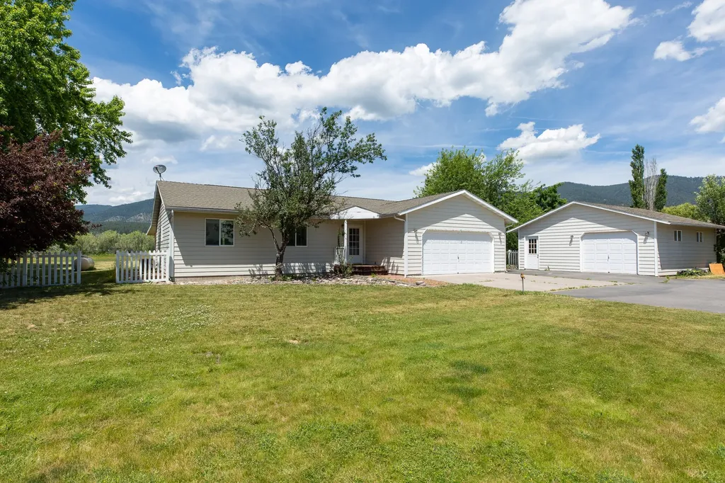 16025 Broken Arrow Lane Frenchtown MT 59834