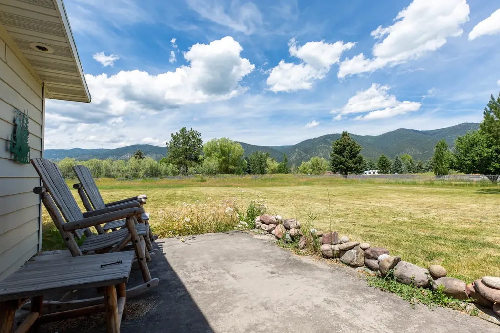 16025 Broken Arrow Lane Frenchtown MT 59834