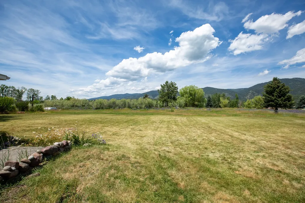 16025 Broken Arrow Lane Frenchtown MT 59834