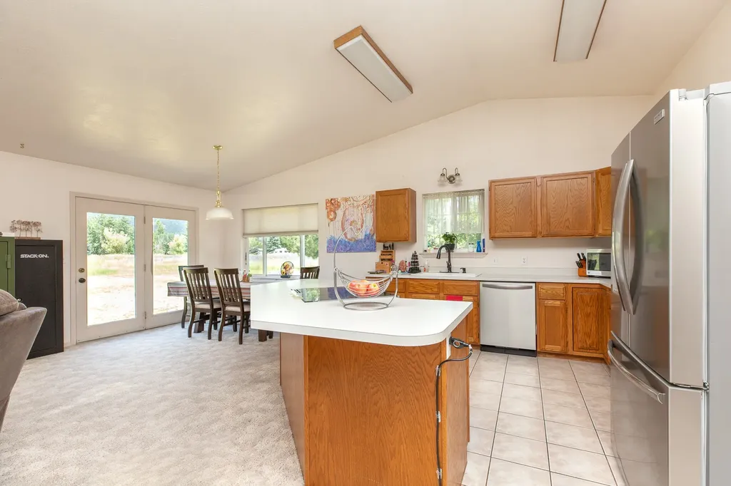 16025 Broken Arrow Lane Frenchtown MT 59834