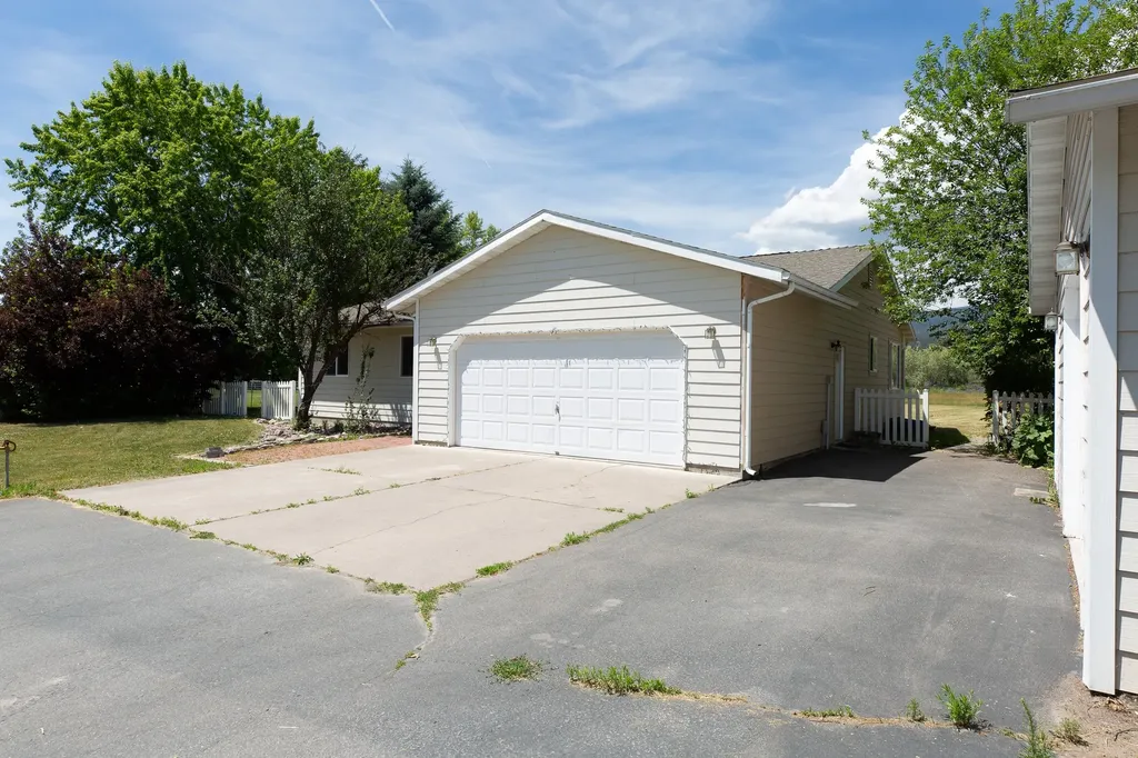 16025 Broken Arrow Lane Frenchtown MT 59834