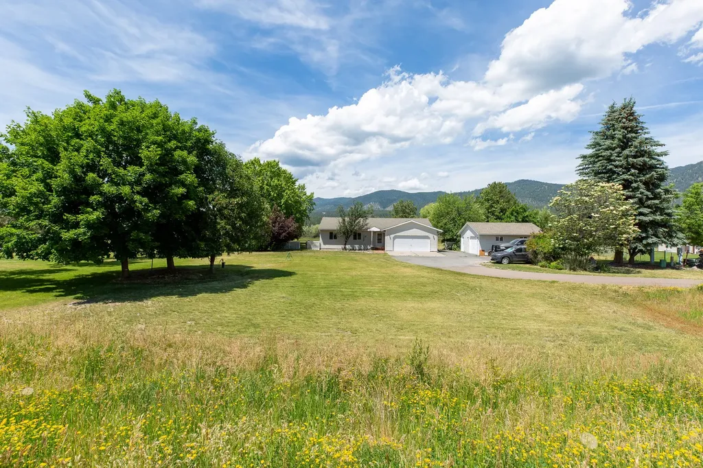 16025 Broken Arrow Lane Frenchtown MT 59834