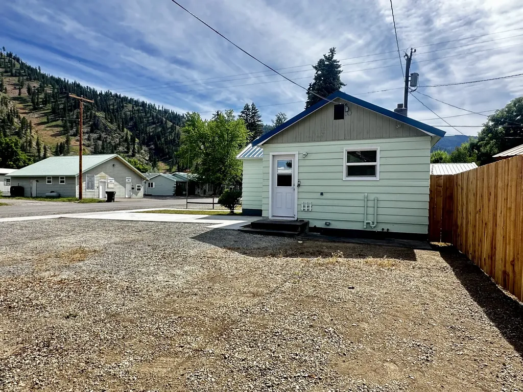 303 4th Avenue E Superior MT 59872