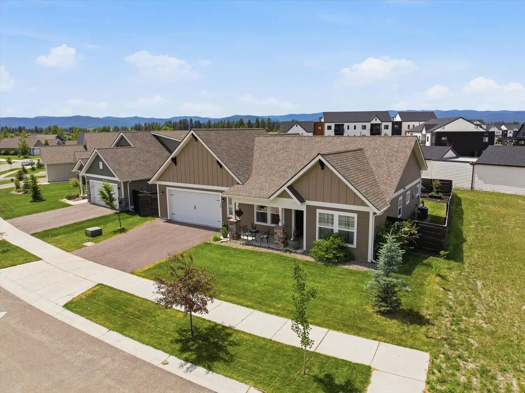 183 Silver Tip Trail Kalispell MT 59901