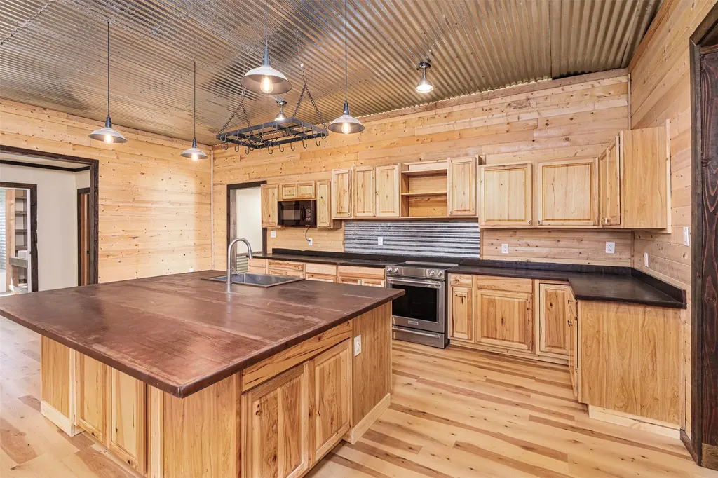 675 Griz Lane Marion MT 59925