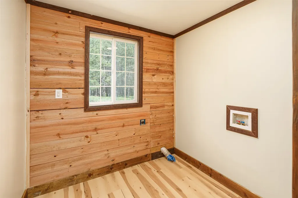 675 Griz Lane Marion MT 59925