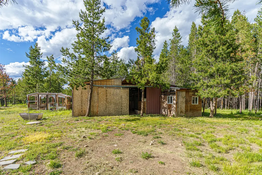 675 Griz Lane Marion MT 59925