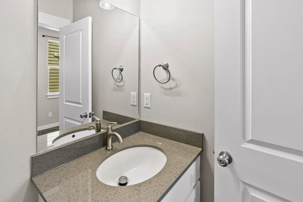97 9th Street Belgrade MT 59714