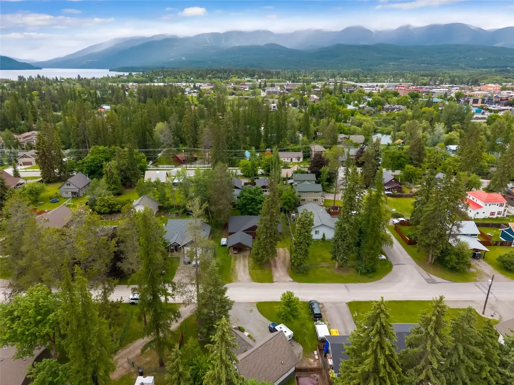 412 W 8th Street Whitefish MT 59937
