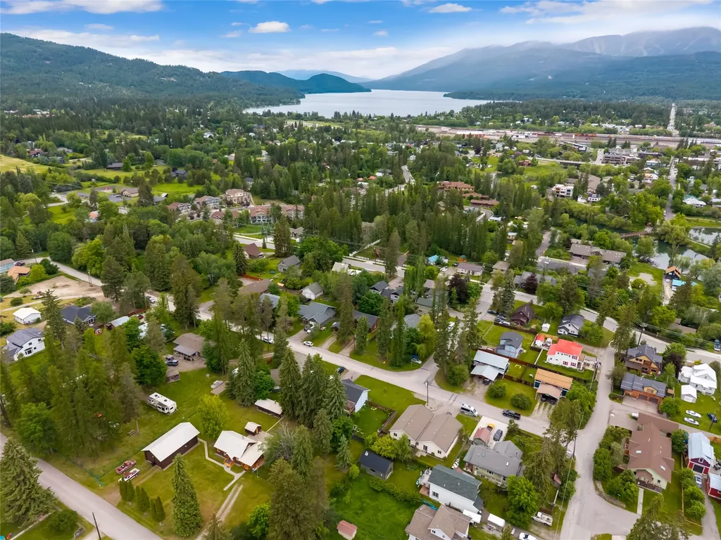 412 W 8th Street Whitefish MT 59937