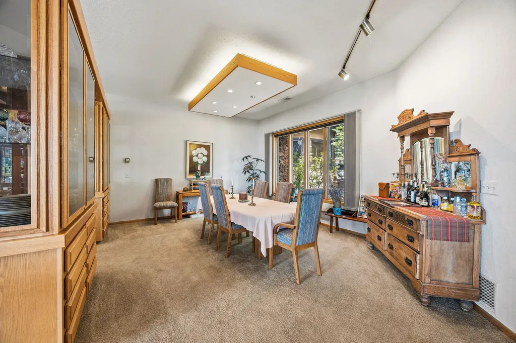Nhn Eagle Bend Drive Bigfork MT 59911