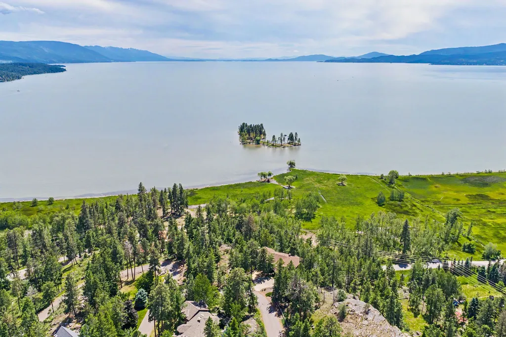 Nhn Eagle Bend Drive Bigfork MT 59911
