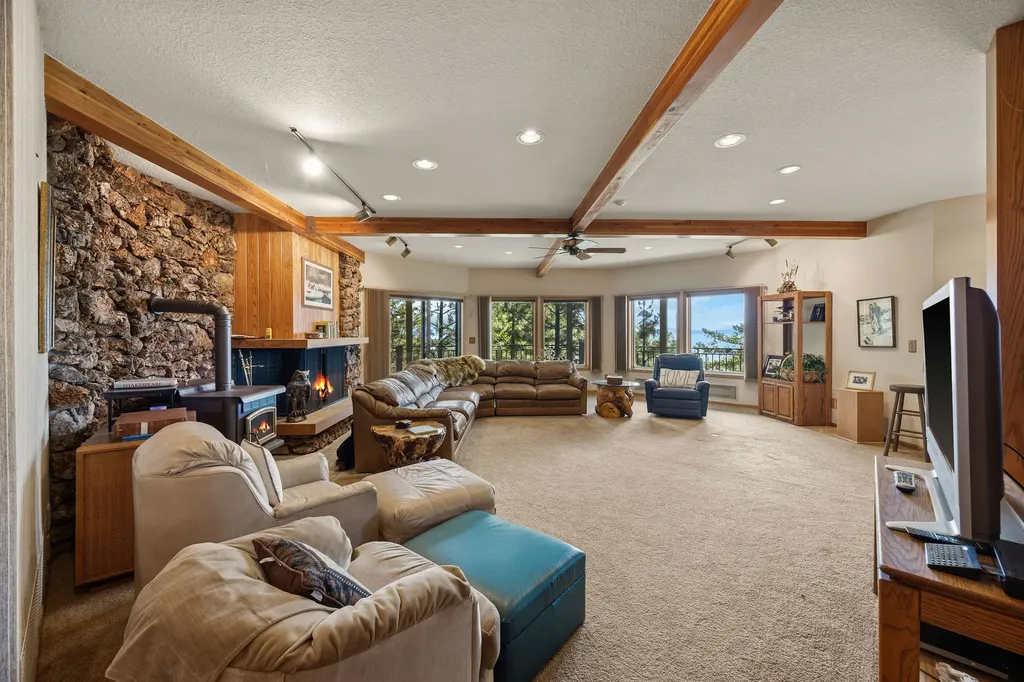 Nhn Eagle Bend Drive Bigfork MT 59911