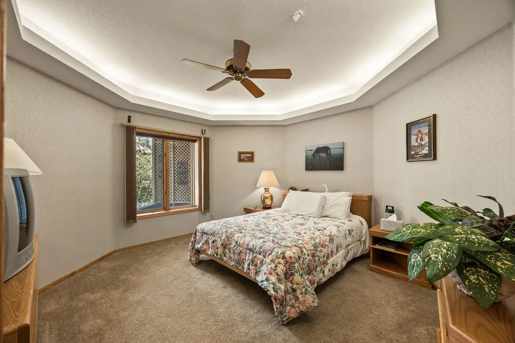 Nhn Eagle Bend Drive Bigfork MT 59911