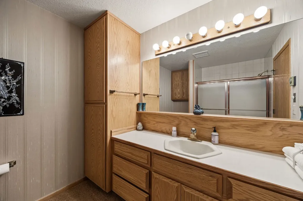 Nhn Eagle Bend Drive Bigfork MT 59911