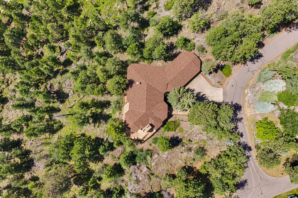 Nhn Eagle Bend Drive Bigfork MT 59911