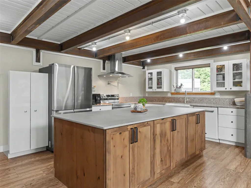 28012 Meadow Creek Road Bigfork MT 59911