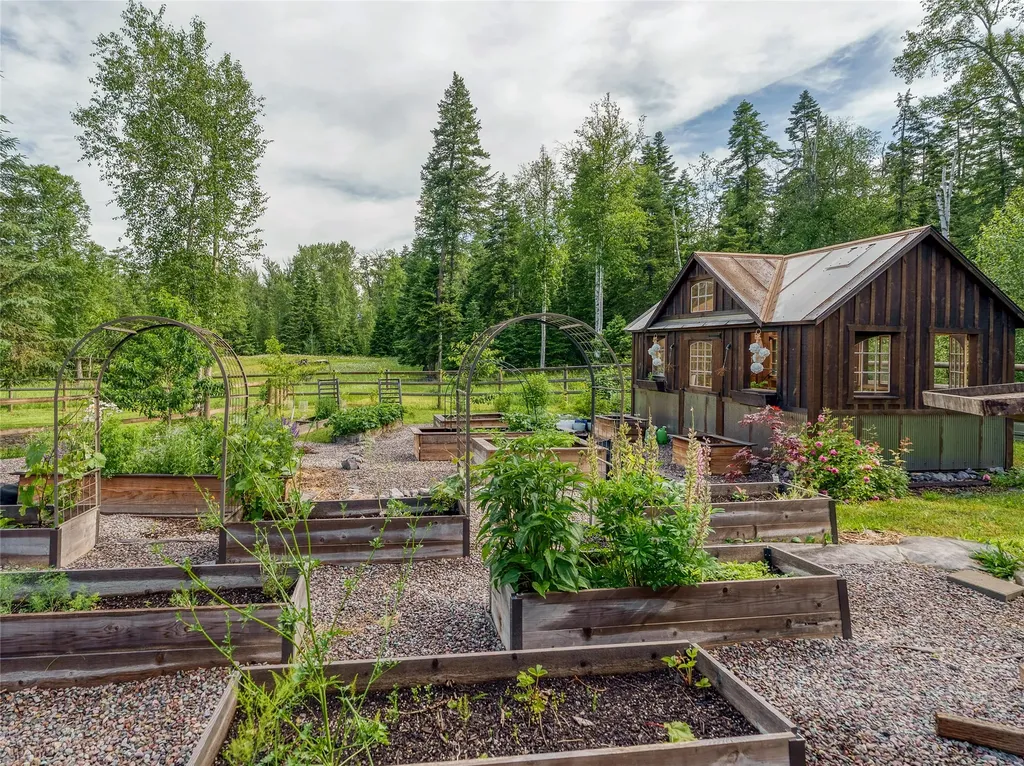 28012 Meadow Creek Road Bigfork MT 59911