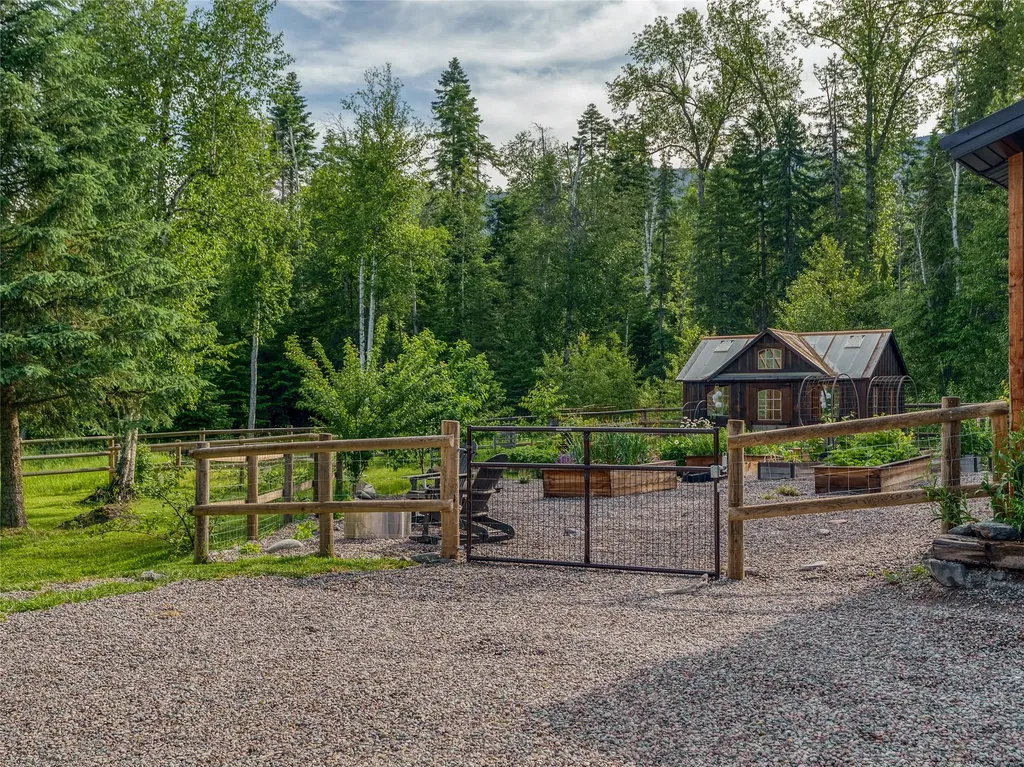 28012 Meadow Creek Road Bigfork MT 59911