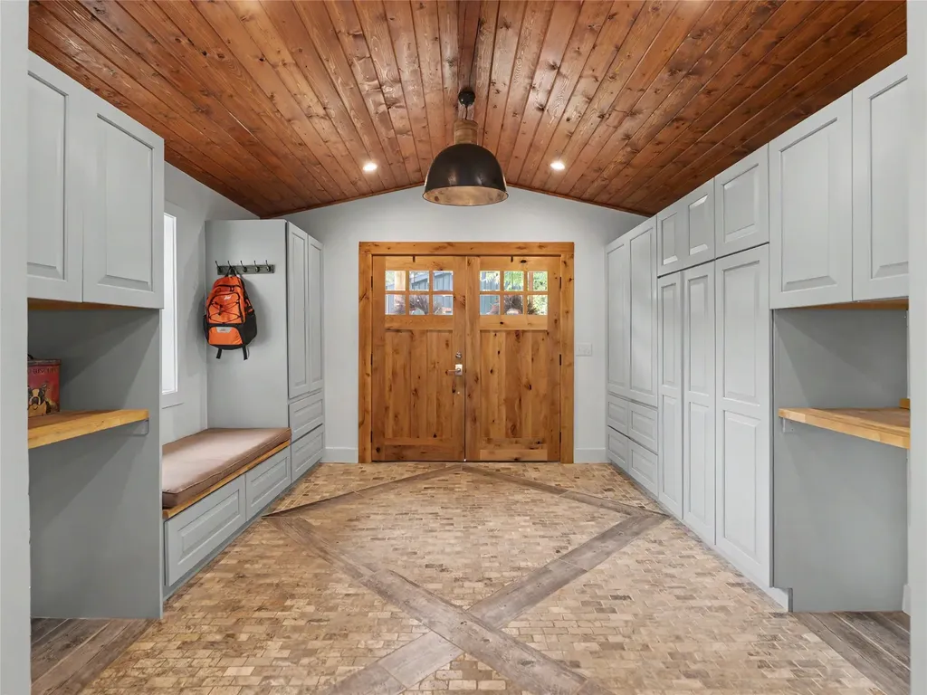 28012 Meadow Creek Road Bigfork MT 59911
