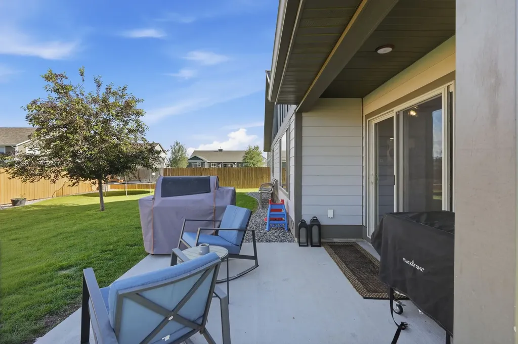 1704 Shelby Avenue Belgrade MT 59714