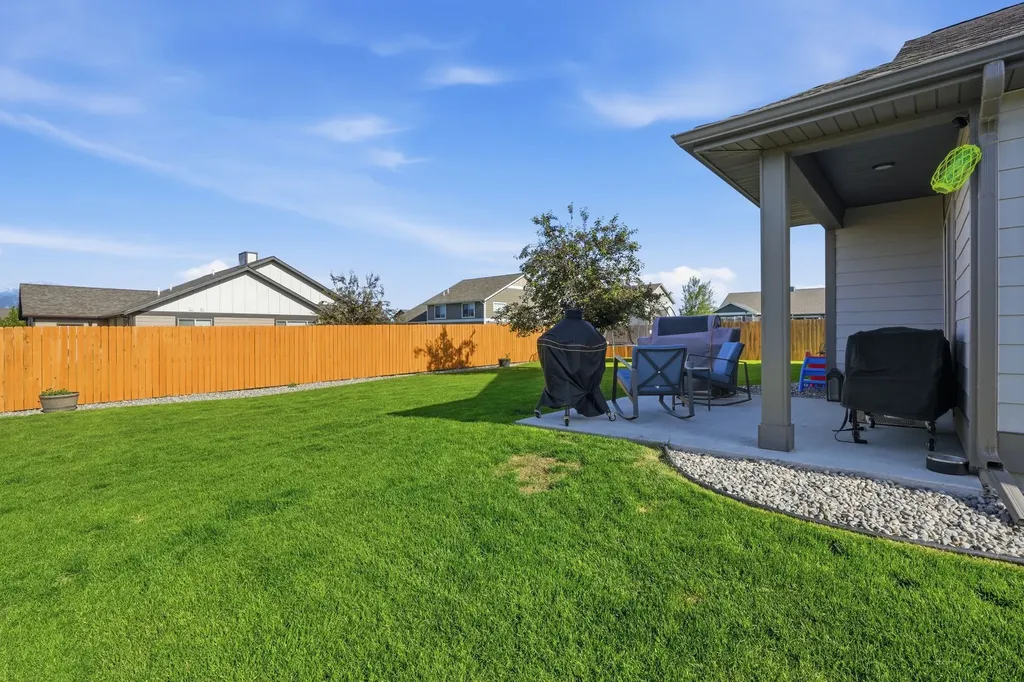 1704 Shelby Avenue Belgrade MT 59714
