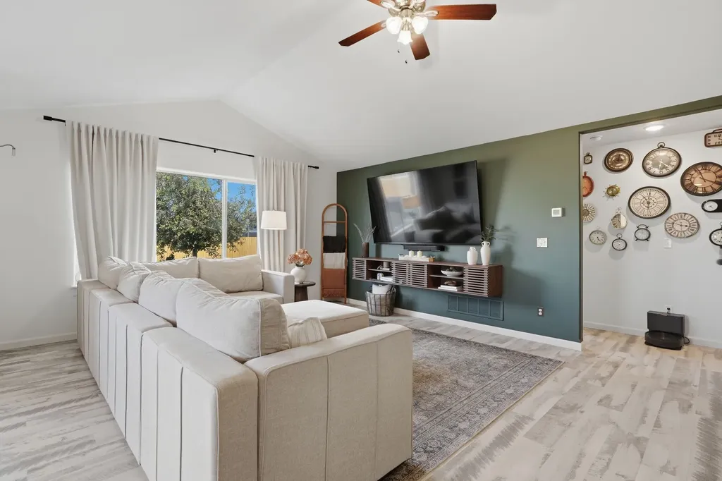 1704 Shelby Avenue Belgrade MT 59714
