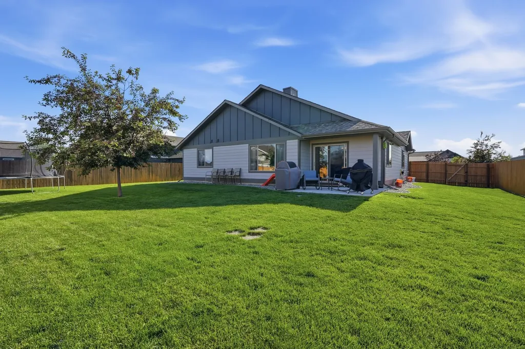 1704 Shelby Avenue Belgrade MT 59714