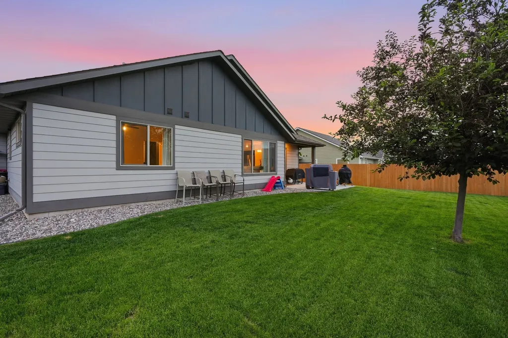 1704 Shelby Avenue Belgrade MT 59714