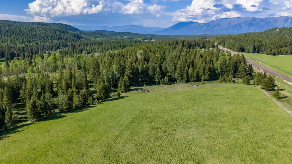 6999 Fortine Creek Road Trego MT 59934