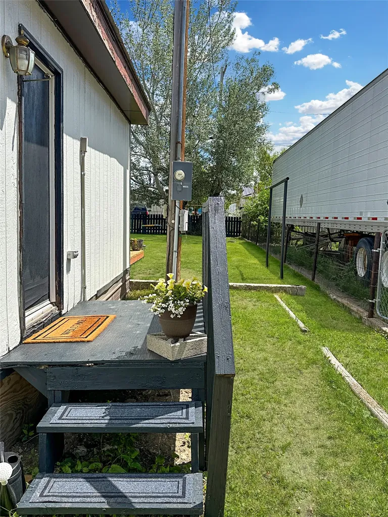 117 3rd Avenue NW Cut Bank MT 59427