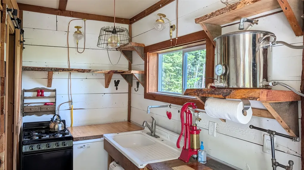 458 Haugen Heights Whitefish MT 59937