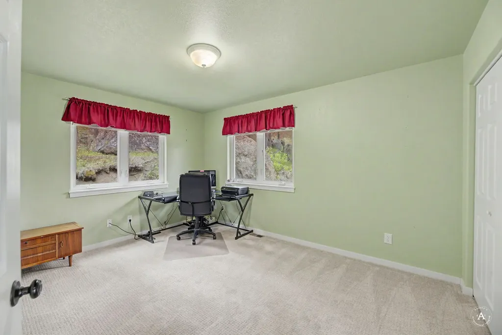 16 Evergreen Court Clancy MT 59634