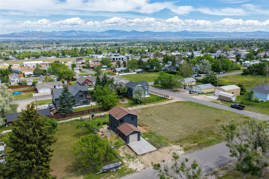 2112 Knight Street Helena MT 59601