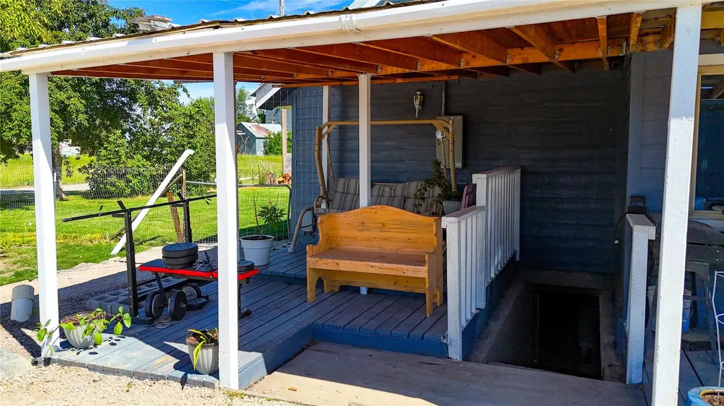 53424 2nd Avenue E Charlo MT 59824