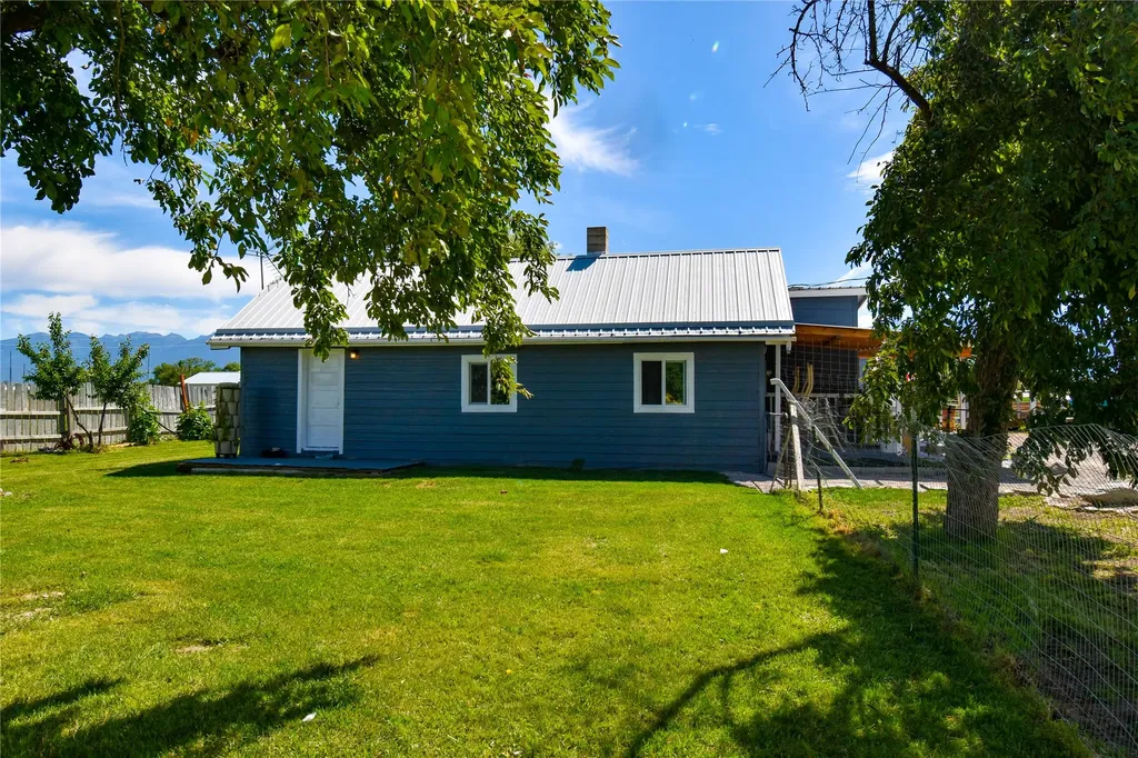 53424 2nd Avenue E Charlo MT 59824