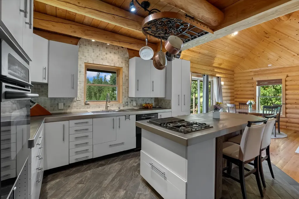 23577 Wapiti Road Huson MT 59846