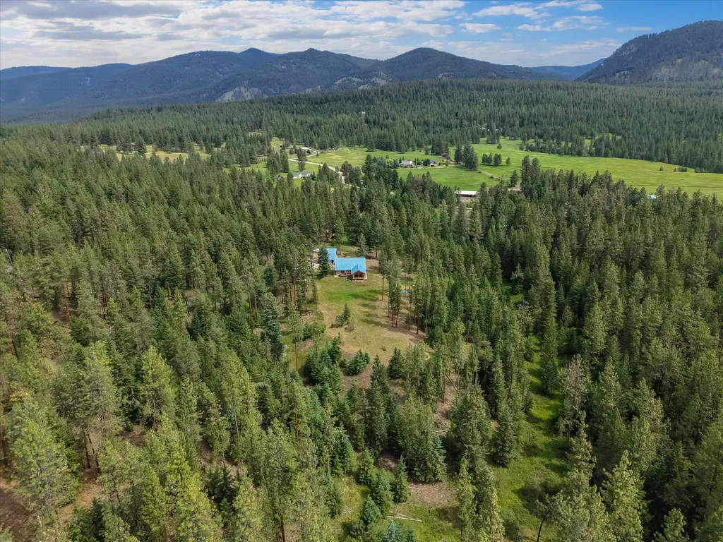 23577 Wapiti Road Huson MT 59846