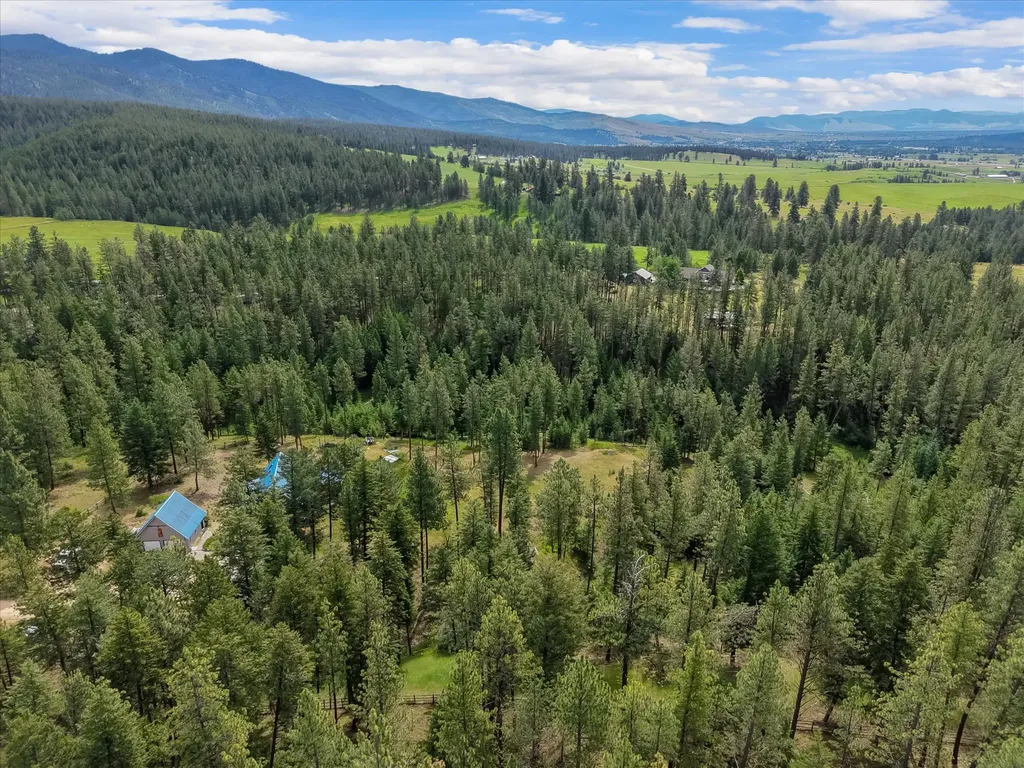 23577 Wapiti Road Huson MT 59846