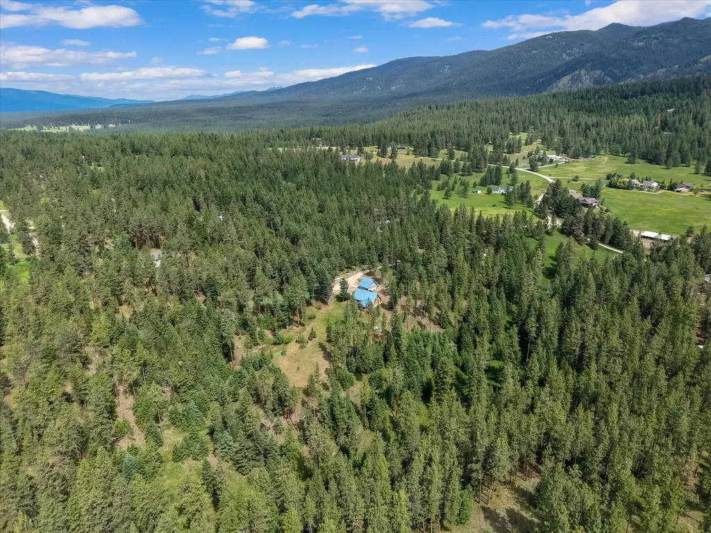 23577 Wapiti Road Huson MT 59846