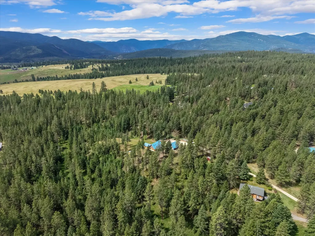 23577 Wapiti Road Huson MT 59846