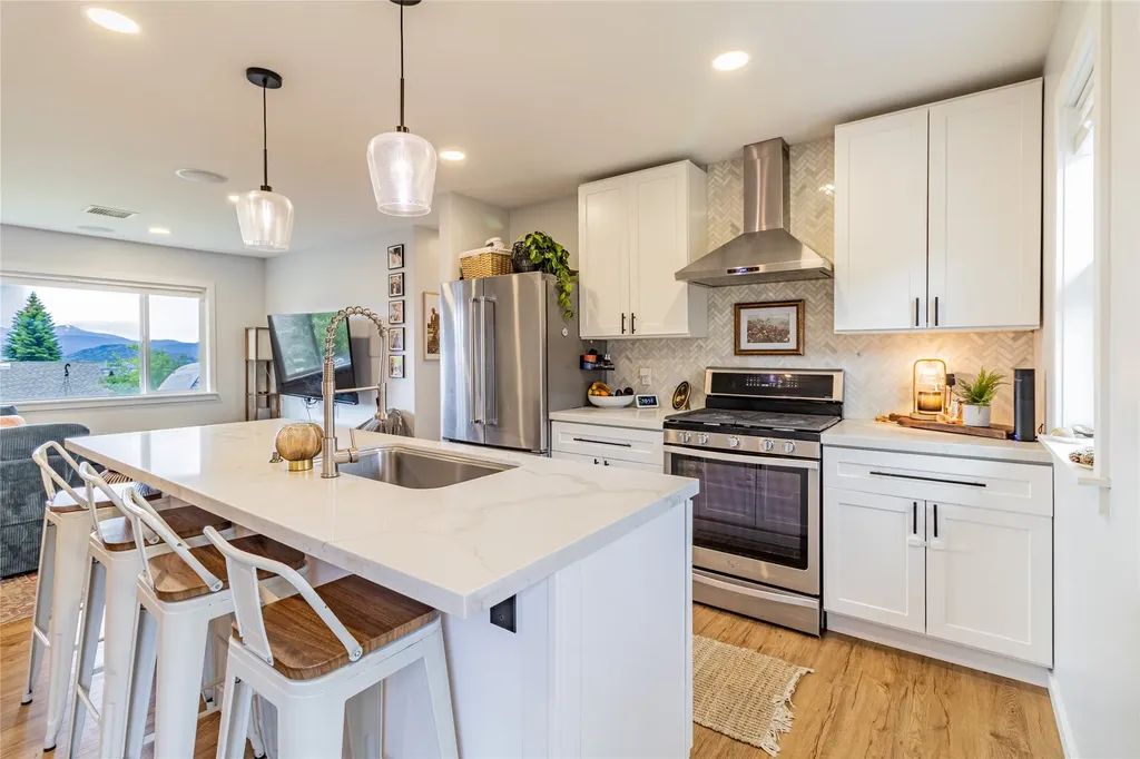 715 11th Street Butte MT 59701