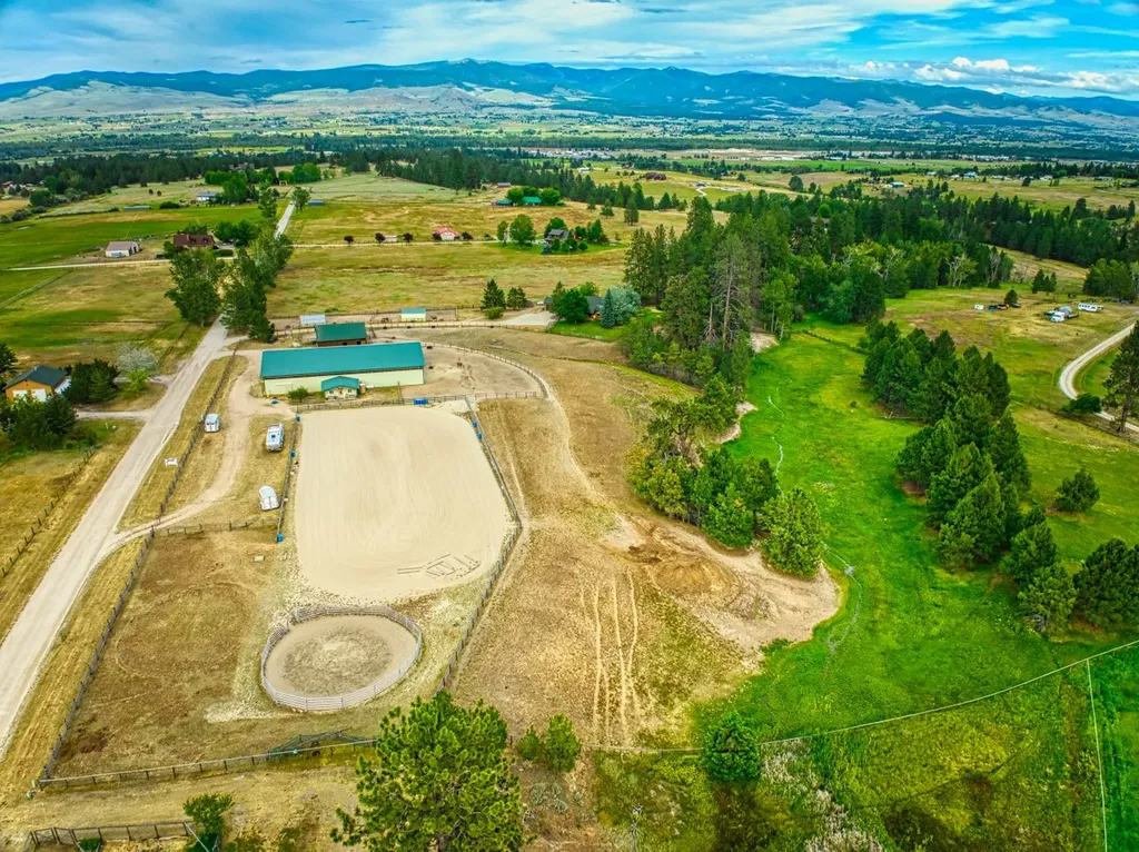 511 Hudson Lane Victor MT 59875