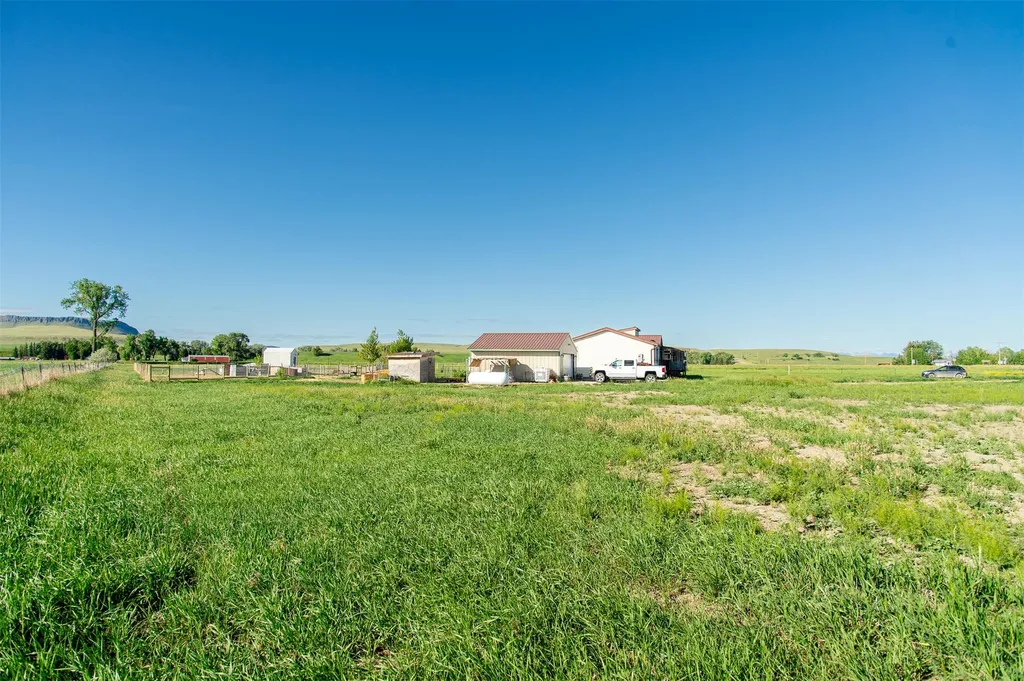 12710 Mt Highway 200 Simms MT 59477