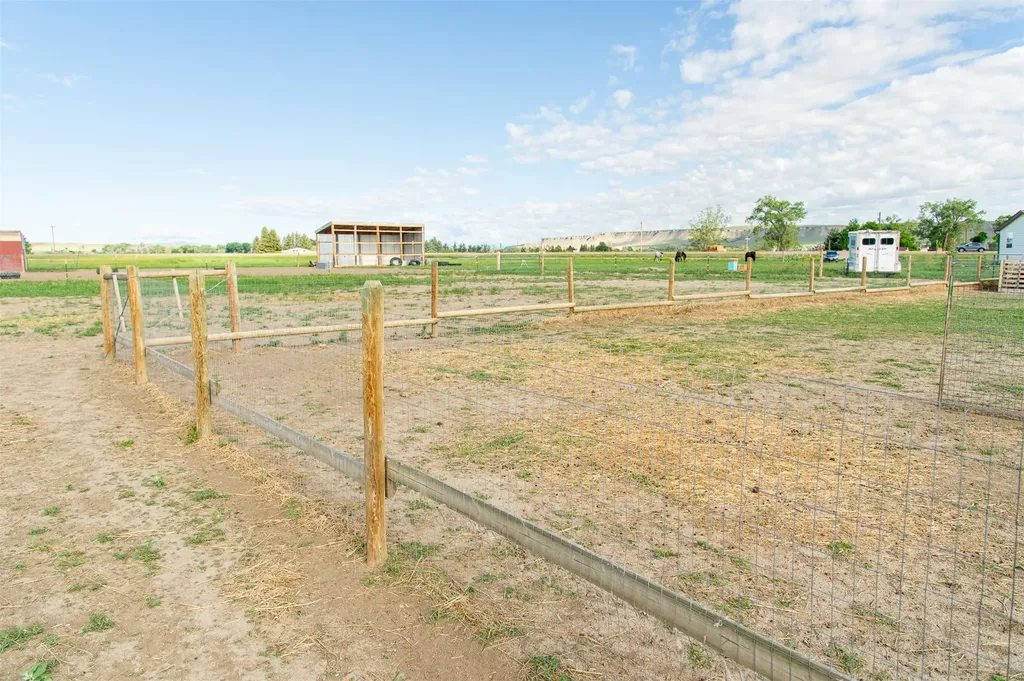 12710 Mt Highway 200 Simms MT 59477
