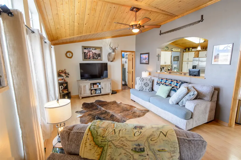 12710 Mt Highway 200 Simms MT 59477